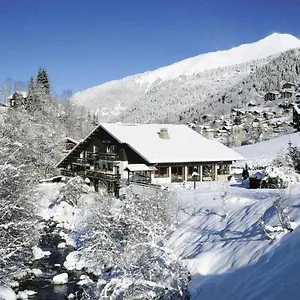 hotel-le-soly-varnay.hotels-rhonealpes.com/